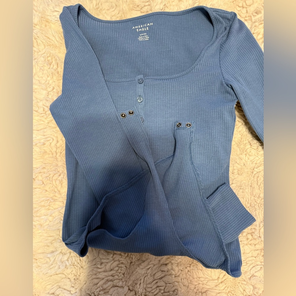 American Eagle Outfitters Ribbed Long-Sleeve Henley in Dusty Blue